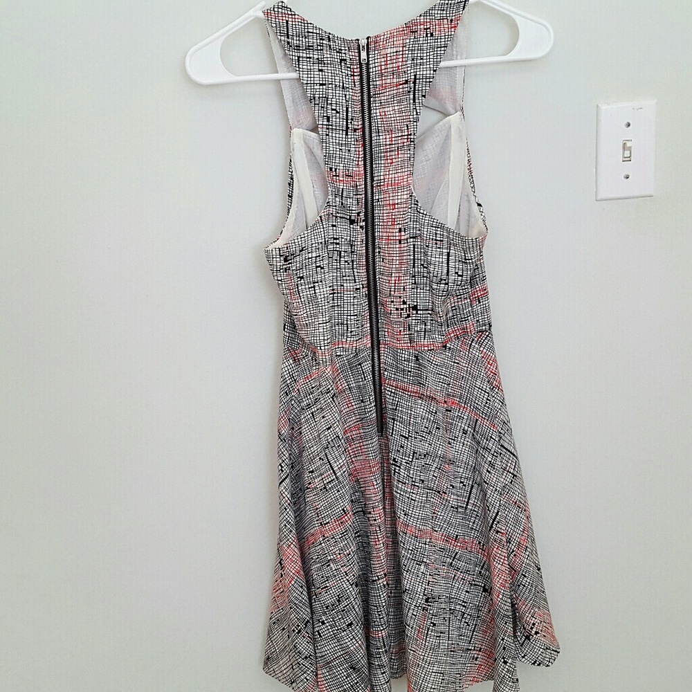Lush Modern Contemporary Abstract Art Dress - Picture 3 of 3